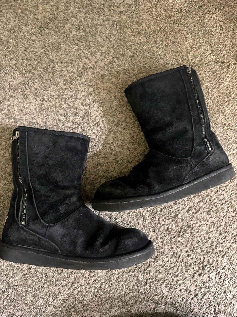 Black zipper Uggs